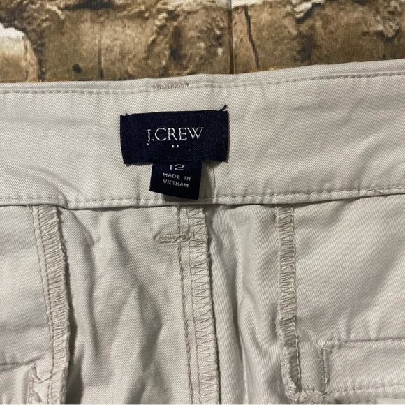 J Crew Gray Chino 9” Frankie Cotton Stretch Bermuda Shorts - Picture 4 of 5